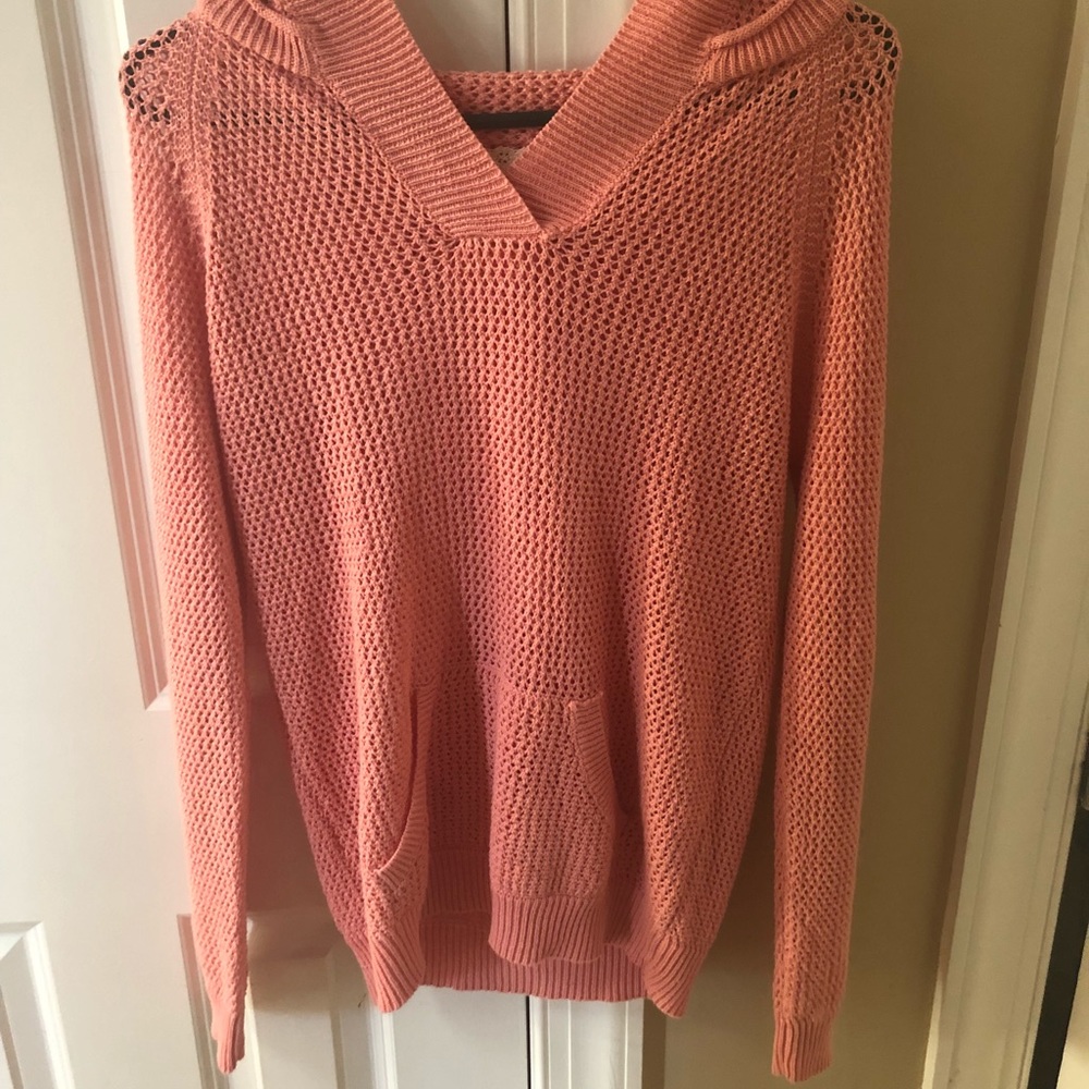 Coral net pullover